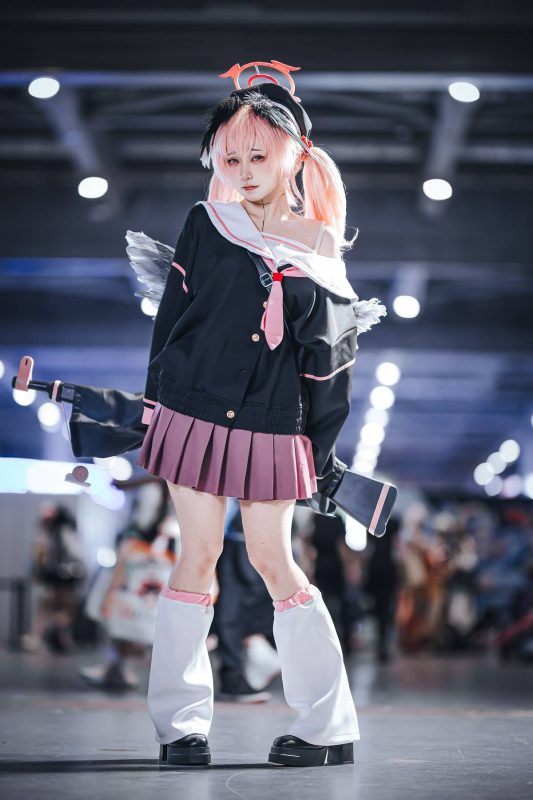 「蔚蓝档案」下江小春 cosplay - 二次元星球