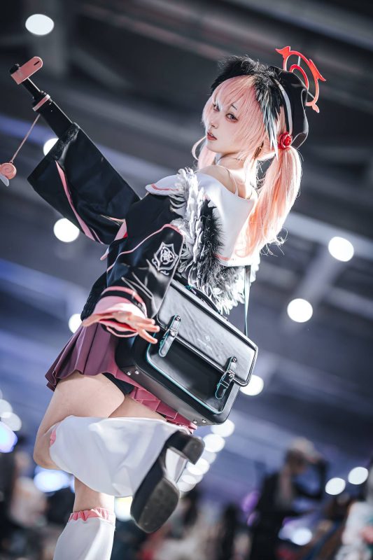 「蔚蓝档案」下江小春 cosplay - 二次元星球