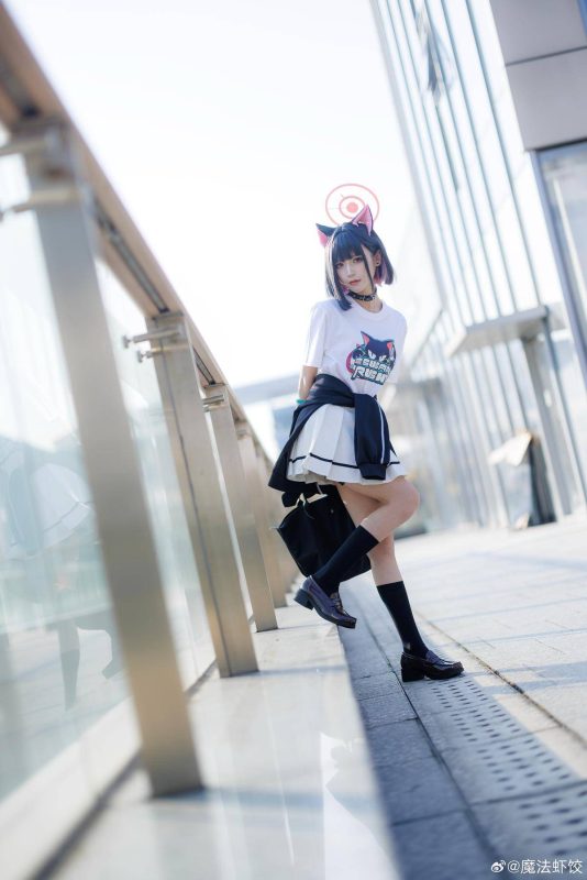 魔法虾饺扮演杏山和纱，COS还原度真不错！ - 二次元星球